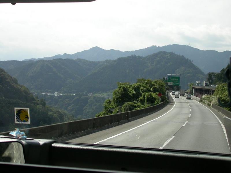 DSCN3034_Mtns.jpg