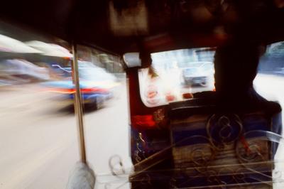 u6/camboman/medium/1568279.Tuktuk.jpg