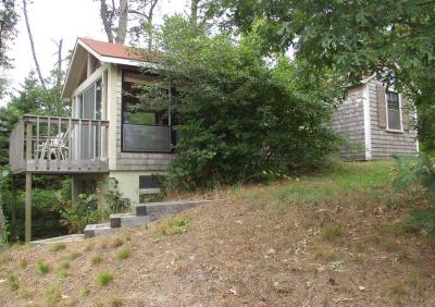 cottage side view 2 copy.jpg
