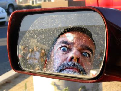 Caution! Objects in Mirror Are Even Crazier Than They Appear!