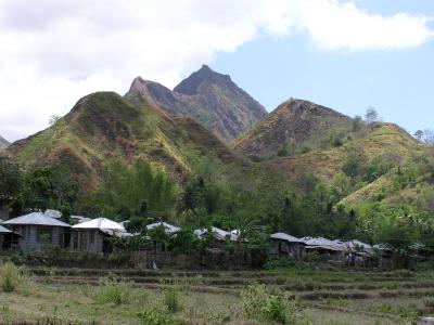 Mt. Igcoron: As seen from the road approaching Brgy. Binanlogan