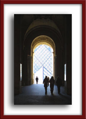 Entering Le Louvre...