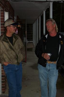 Roy and Rick hiding from the rain