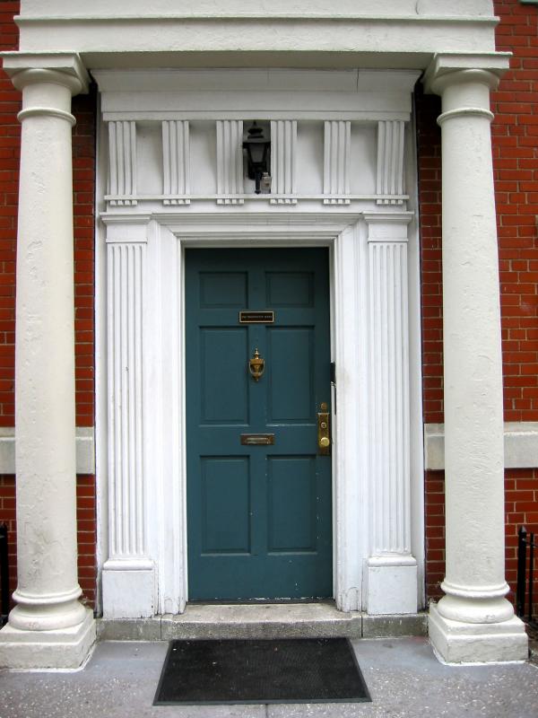 NYUs Irish House Entrance at Fifth Avenue