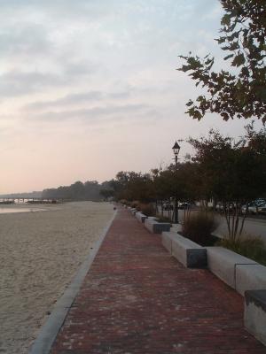 yt_25 - Yorktown River Walk - Waterfront (Fall - 2004)