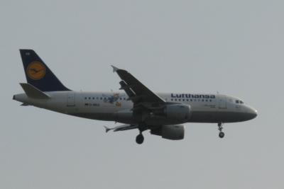 Lufthansa_737_LU.JPG