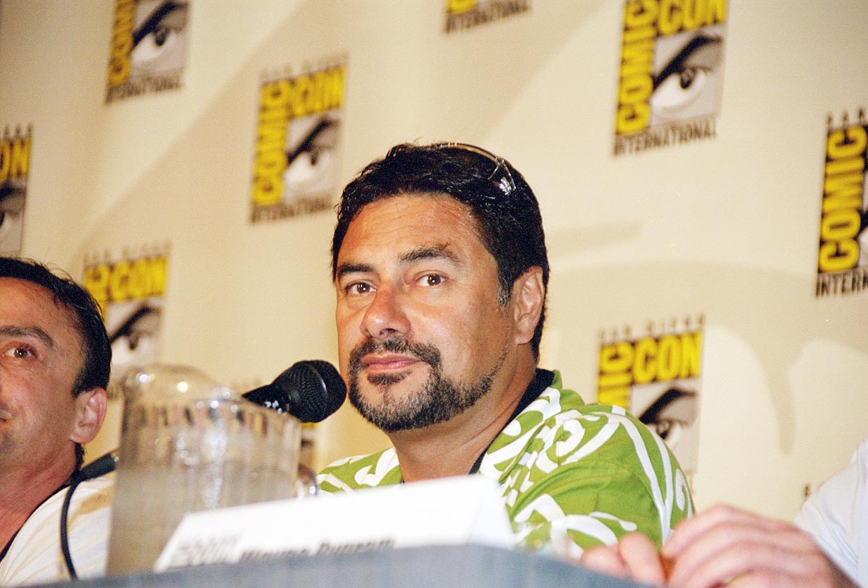 Farscape: Lani John Tupu (Crais and voice of Pilot)