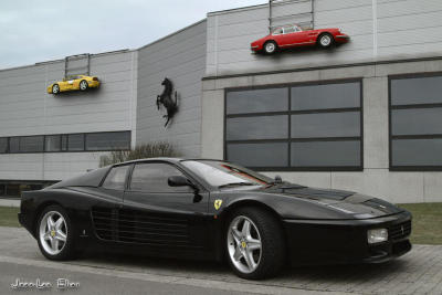 3 Ferrari's