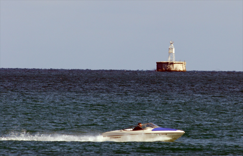 reef light. racine harbor