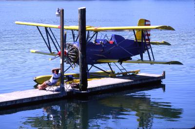 RELAXING BY SEAPLANE