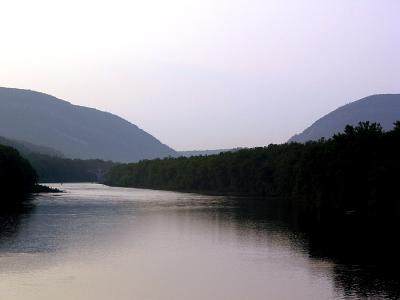 u6/littledog22/medium/12083499.DelawareWaterGap_0273_800x600.jpg