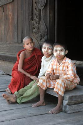Novice Monk and friends, Bagayar Monastery