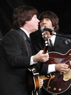 Gary (Paul) and Jimmy (George)