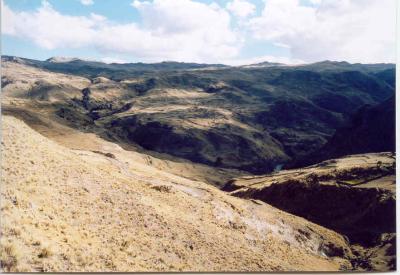 Road leading out of the Apurimac canyon