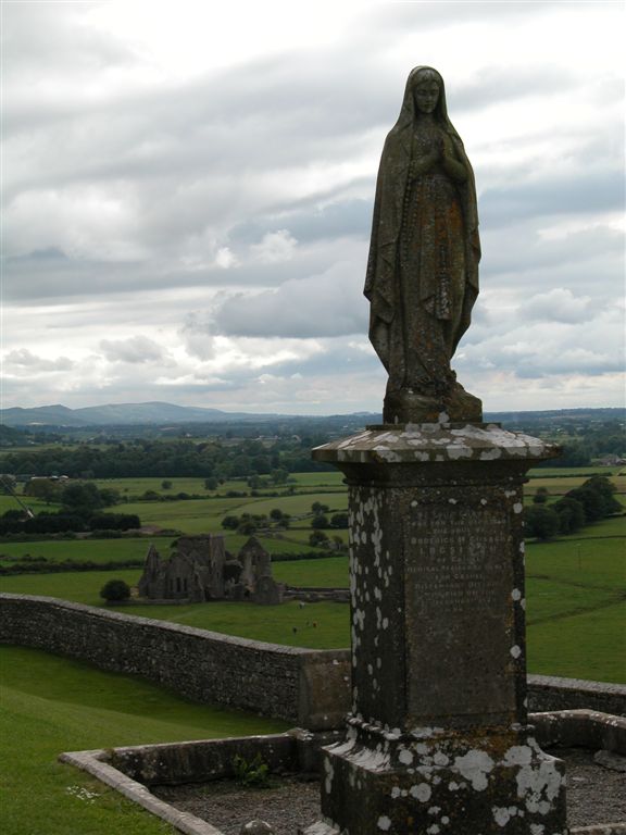 Aug04_Ireland 192_Rock of Cashel (6).jpg