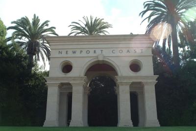 Newports Grand Entrance