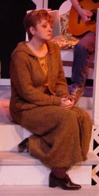 Lisa Bailey as Maggie