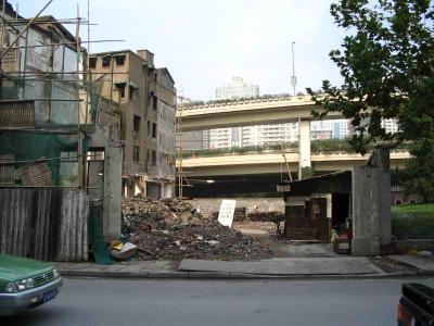 u6/richardfarmer/medium/37656606.BuildingsnearYisworkplace03.jpg