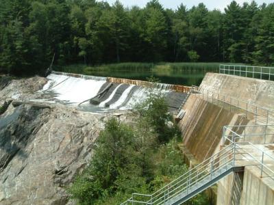The dam holding the reservoir that feeds Quechee gorge