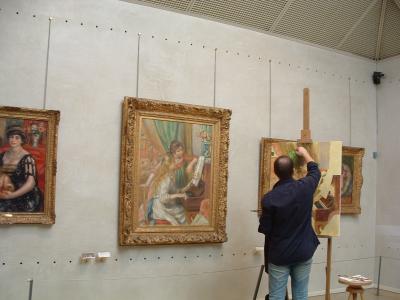 Artist in Musee D'Orsay