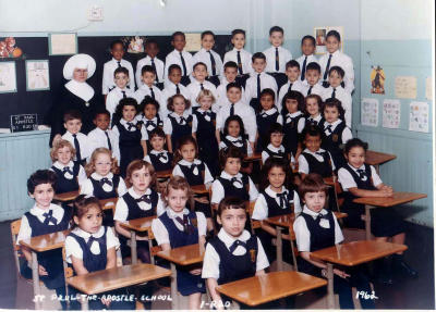 This was Nora's First Grade class in 1962.