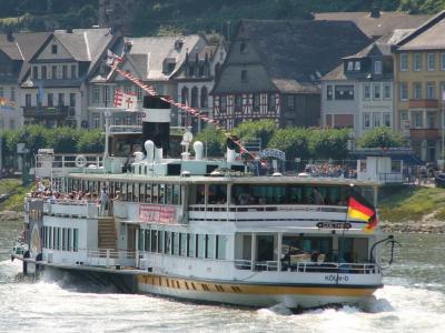 796-Cruise Ship at St. Goar