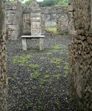 Pompei-Stone-Table-in-Court