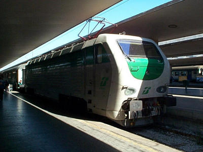 Naples train