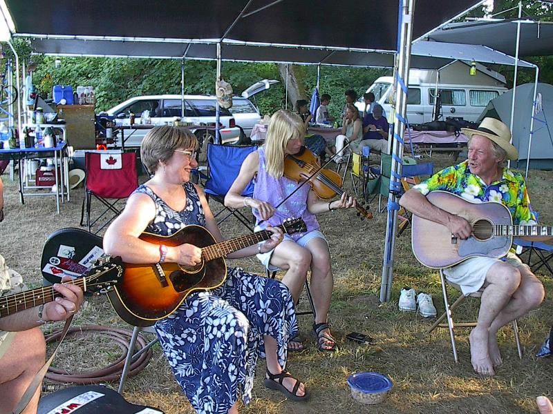 188 Sheila Blech, Sarah Wilson and Doc Miller.