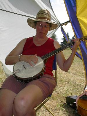 268 Carol Piening on banjo.