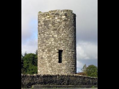 Drumcliffe Tower - I didn't go near it