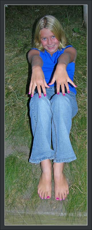 hands2.jpg