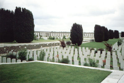 Tyne Cot 70 % of the graves are unknown