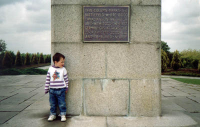 Plaque showing the monument comemorates the first gas attacks of the war in April 1915..