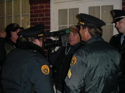 u7/acoffey/medium/1285132.COPsOnLocation.jpg