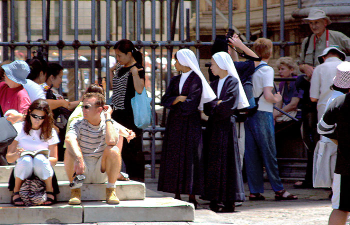 VariousTourists0552.jpg