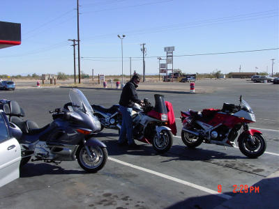 The riders begin arriving at Tonopah