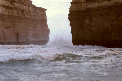 2 shipwreck survivors were washed through this passage safely to shore in the late 1880's