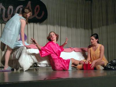 Grease-028.jpg