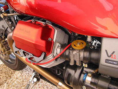 Rosso Side Close-up