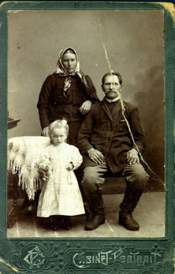 Young Ellen 1 original.jpg