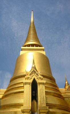 Wat Chedi Bangkok.jpg