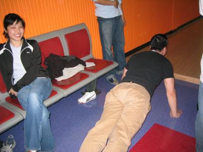 steve loses a frame and does 30 push-ups