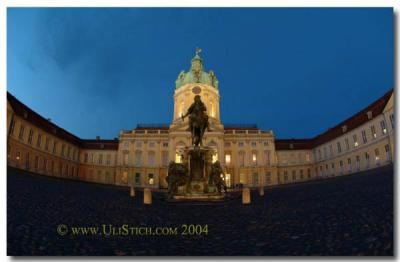u7/geoffw/medium/41072569.charlottenburg.jpg