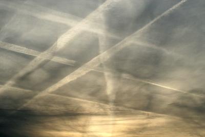 Air Painting by Plane Pollution