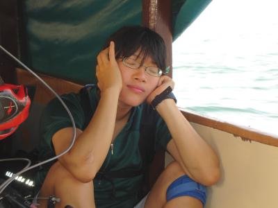 the boat rocked Hui Shin to sleep