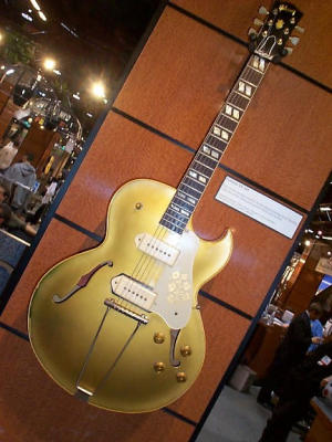 A mid 50's ES295 on display in a NAMM history booth