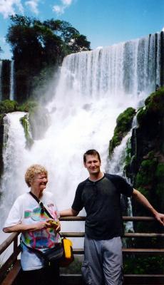 u7/justinleach/medium/41050634.Iguazufallsaftertheboatride5.jpg