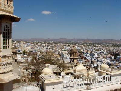udaipur from city palace5.jpg