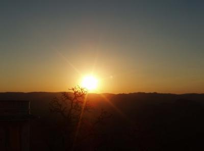 udaipur sunset3.jpg